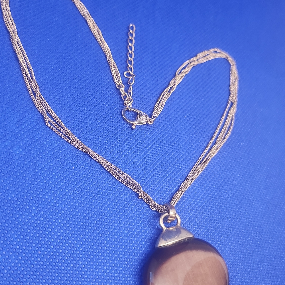 Elegant Silver and Brown Pendant Necklace